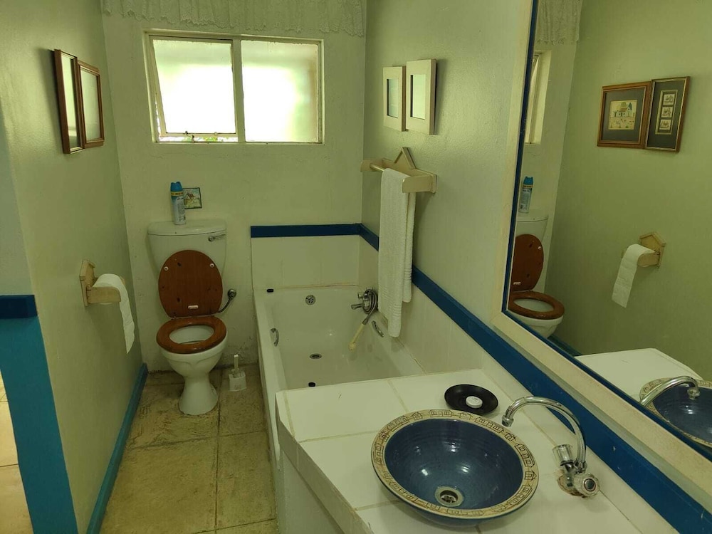 Garden of Eden Cottages and Guest House