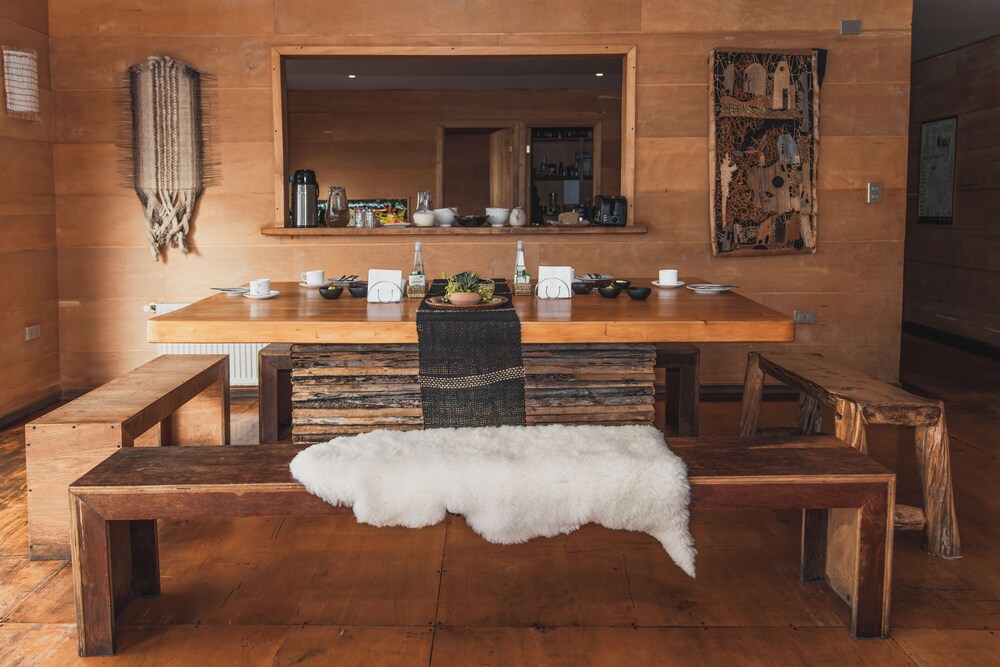 palafito cucao lodge