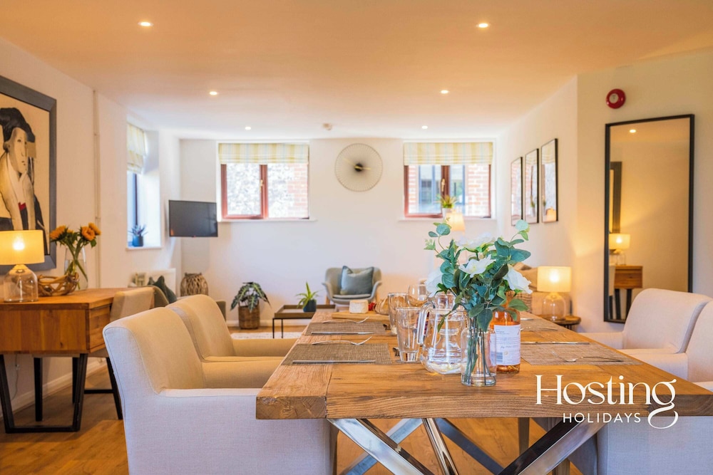 Walkers Lodge In The Heart Of The Chilterns With Incredible Views