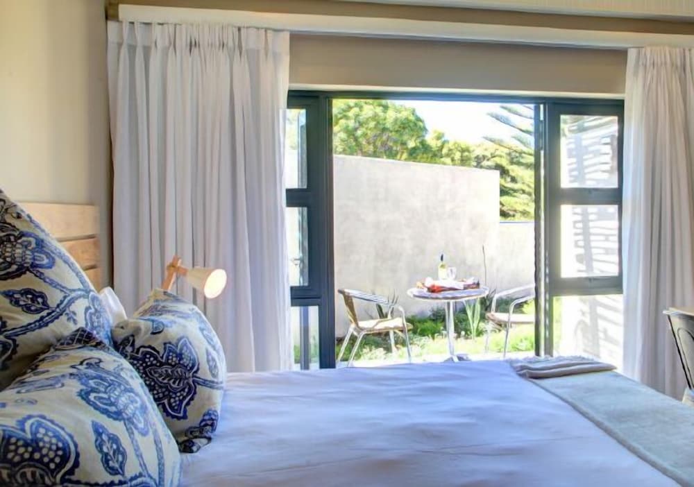 Scallop Guest Lodge