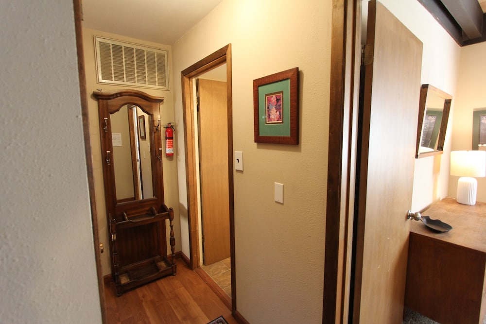 Hch0864 - Donner Cabin 3 Bedroom Home