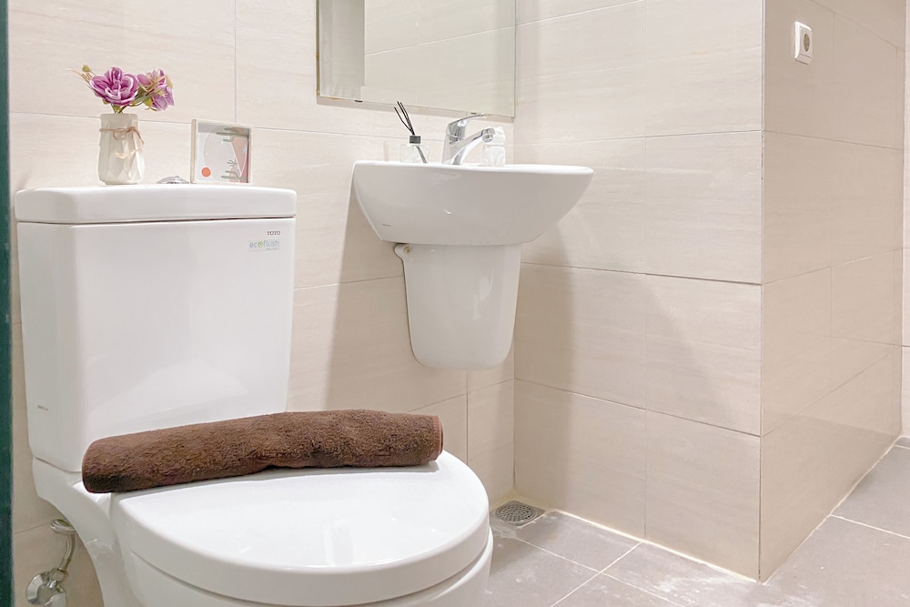 Best Deal and Elegant 2BR Apartment at Ciputra International