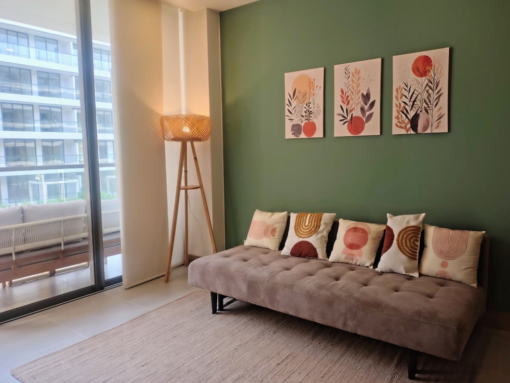 w Minimalist 1BR w Amazing View in Morros Eos