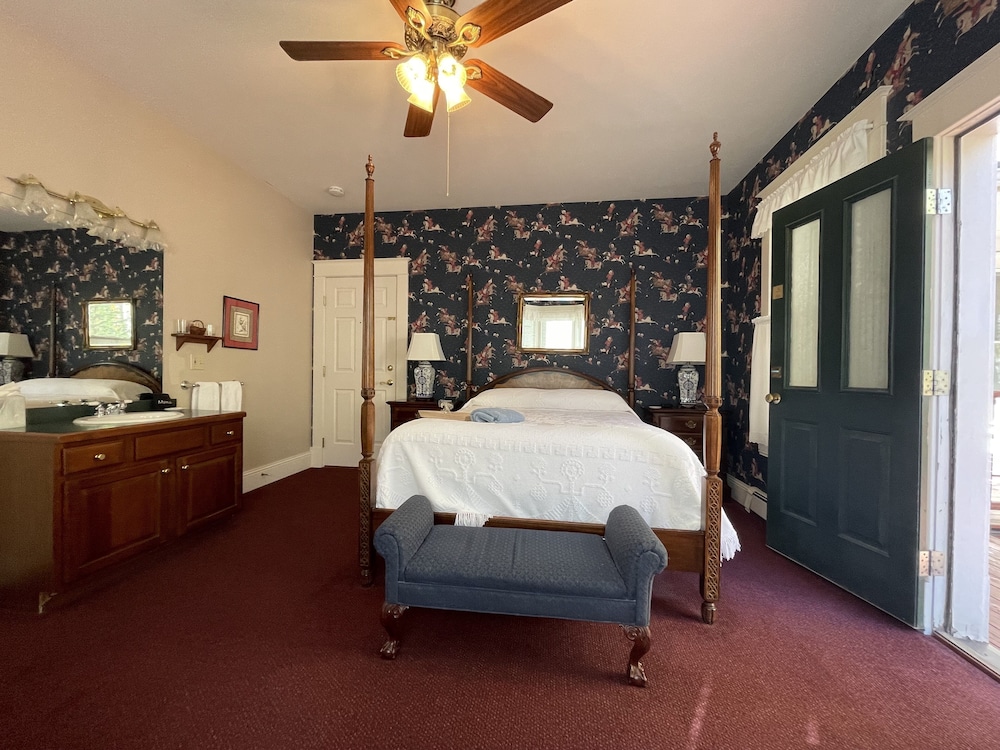 China Clipper Inn view 4
