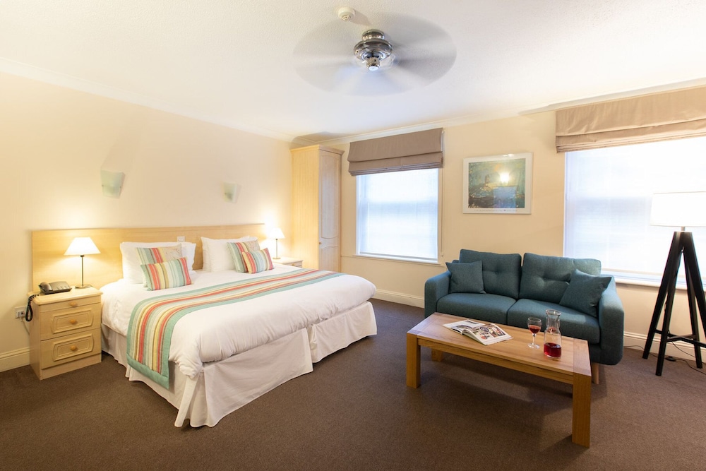 SACO Jersey Merlin House