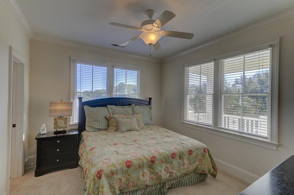 2 55th Ave view 3