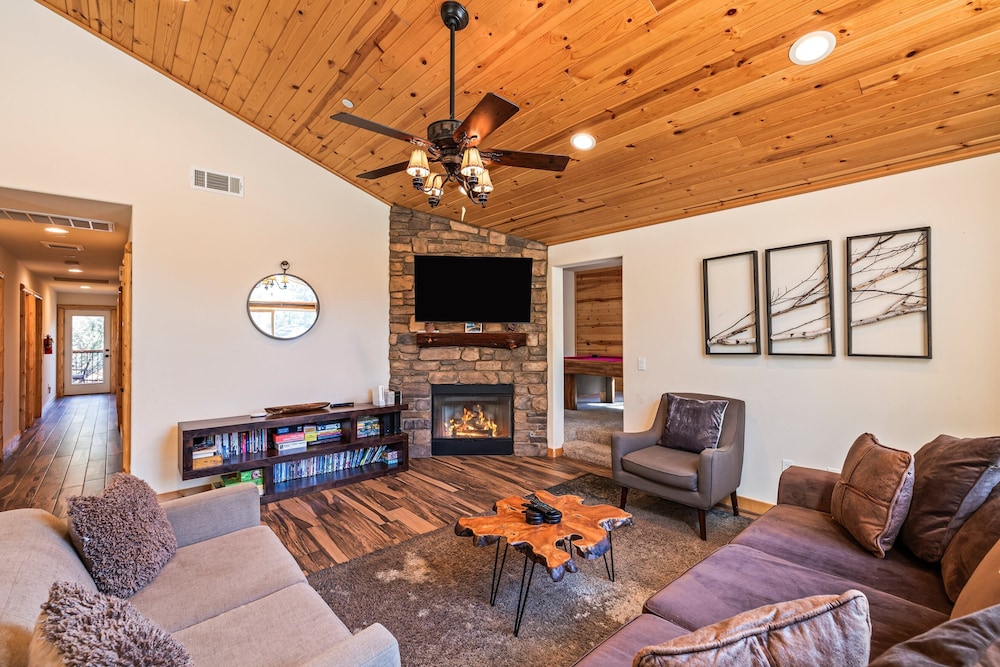 Mountain Air by Avantstay Stunning Log Cabin in Big Bear w/ Pool Table view 4