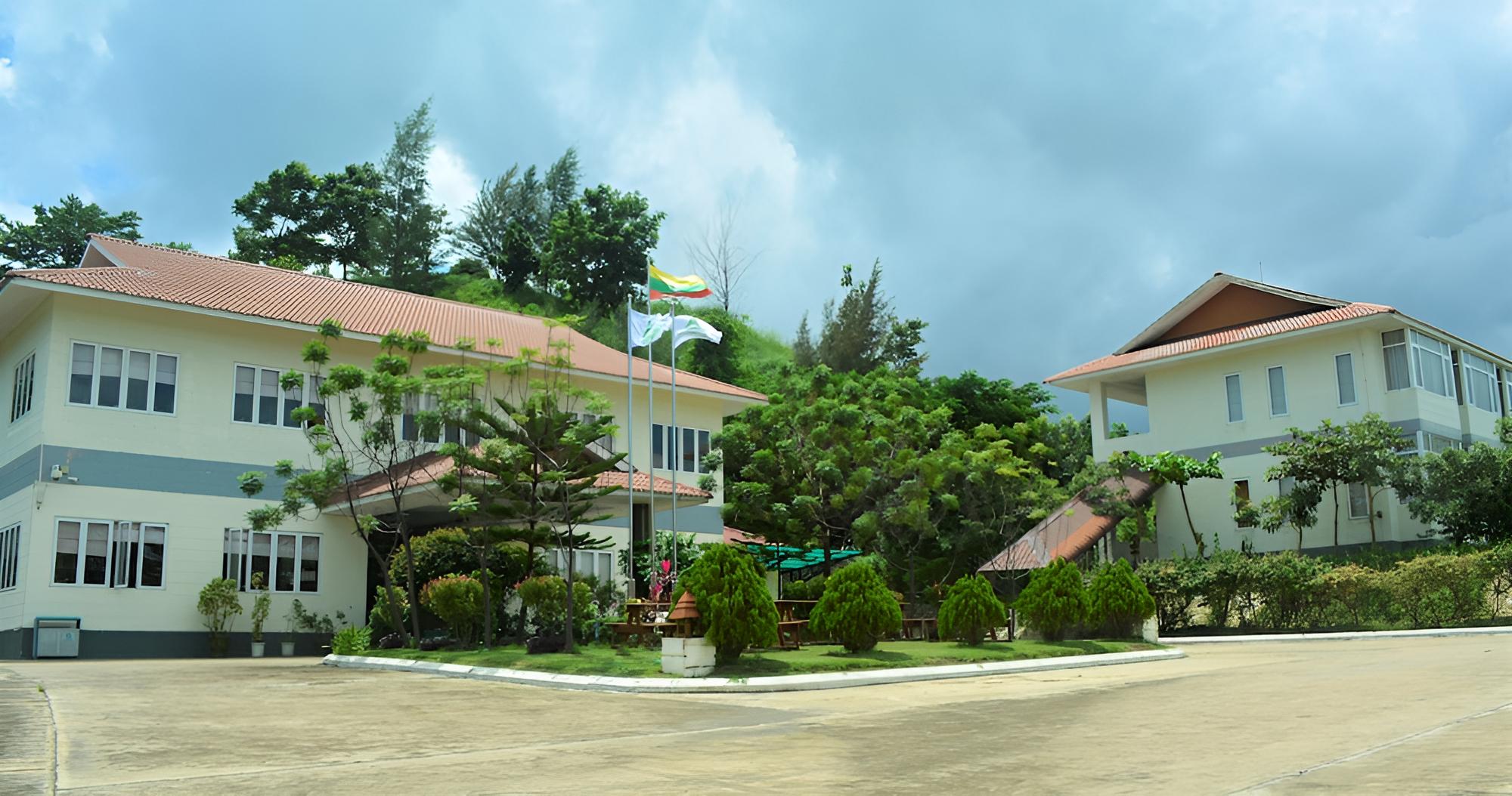 Myat Thinzar Hotel