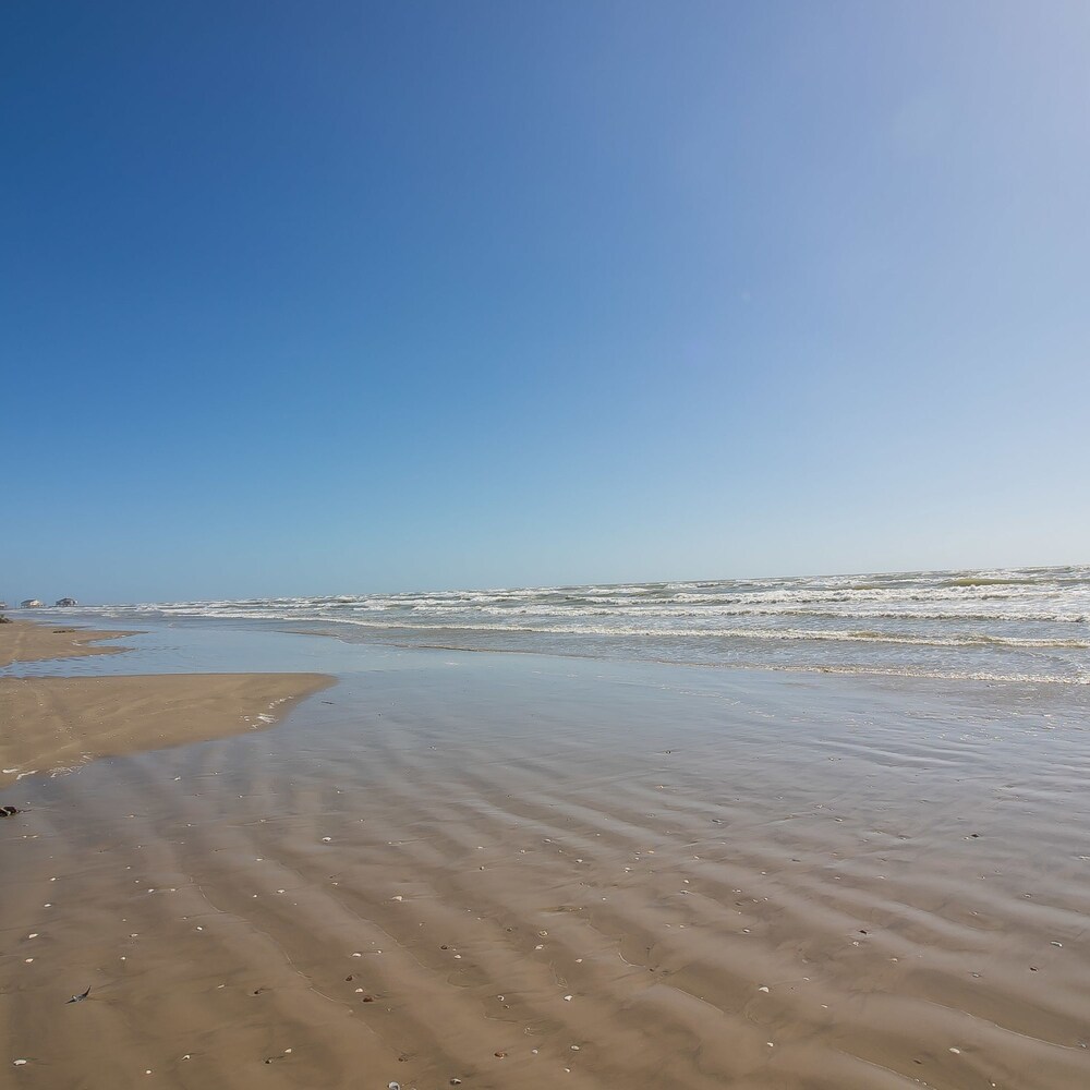 Gulf Adventures and Beachfront Relaxation Awaits