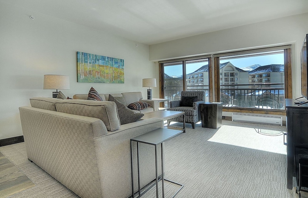 Mountain Elegant by Ski Colorado