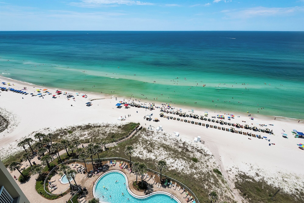 20th Floor Condo! Sleeps 8! Gulf Front Master Suite w/ Beautiful Gulf Views!