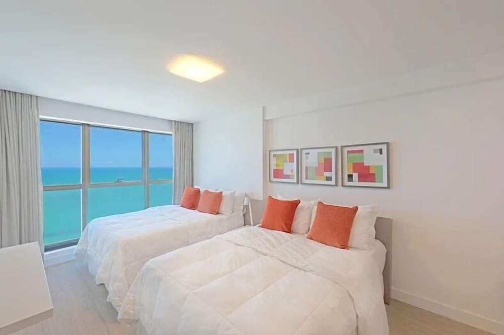 HY Beach Flats