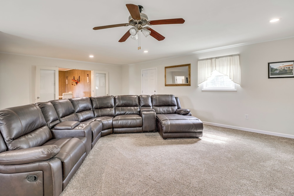 BBQ Ready: Delta Country Home on 30 Acres