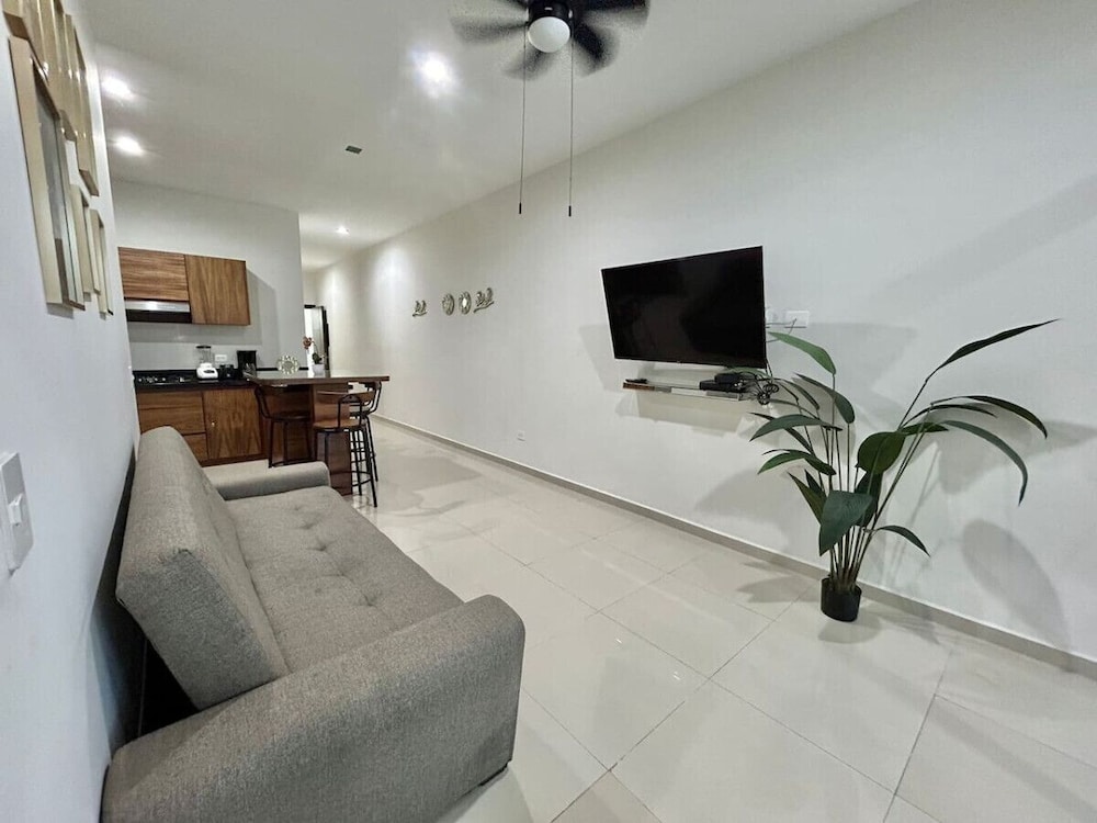 Rincon Colonial Apartments