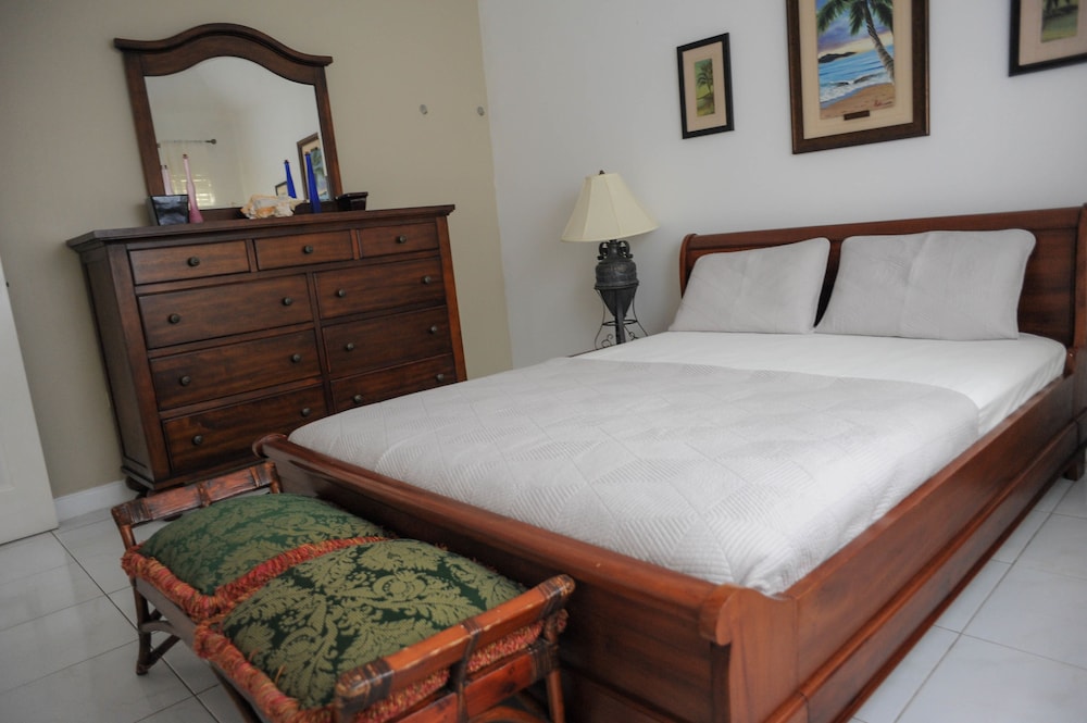 Country Club Mangowalk Townhouse