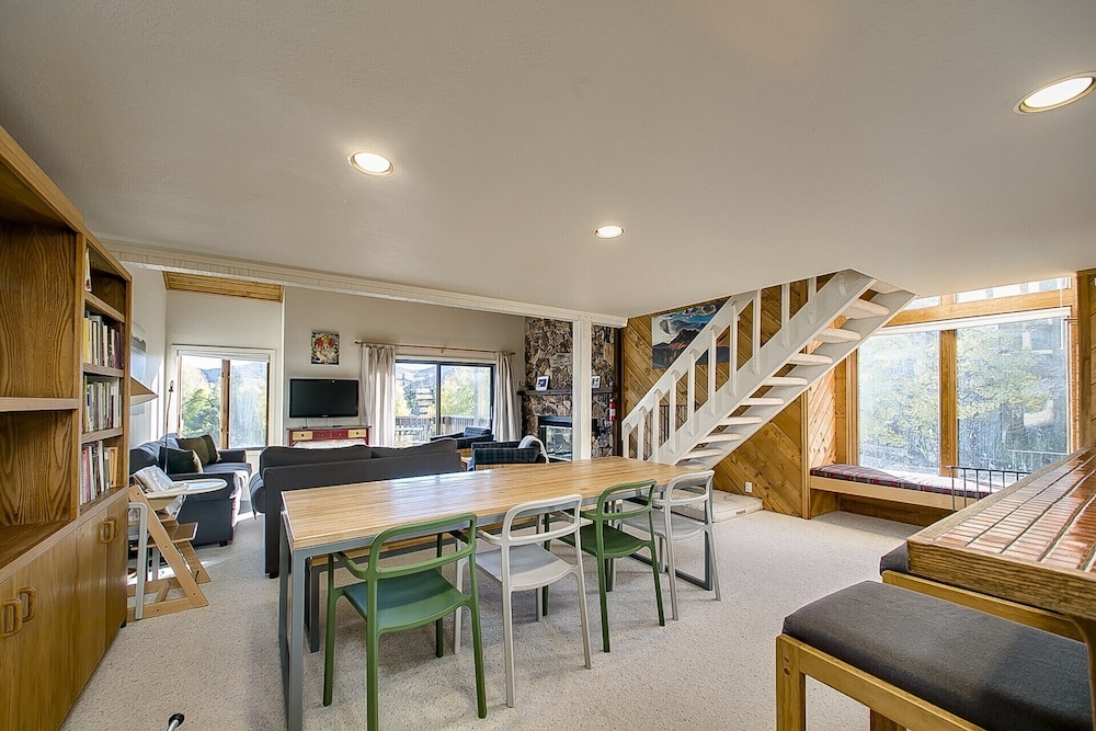 Teleidoscope Retreat - Property Image 15