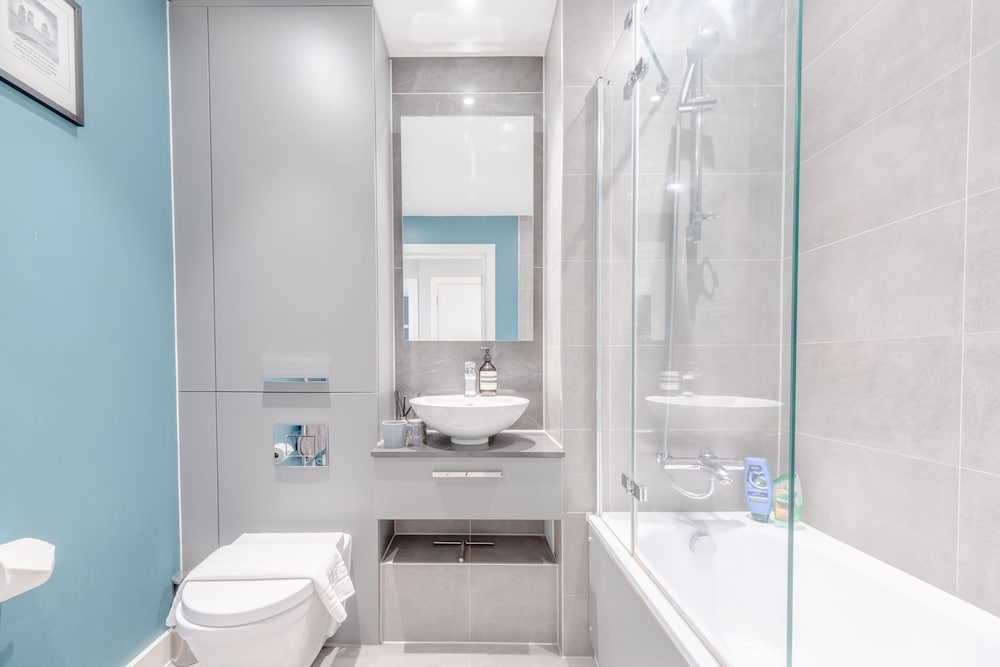 Light & Spacious 1bedroom Flat With Balcony - Mile End