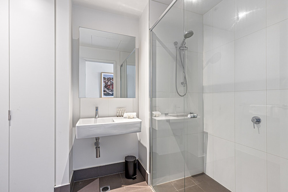 Pristine 2-bed Unit With Beautiful City Landscape