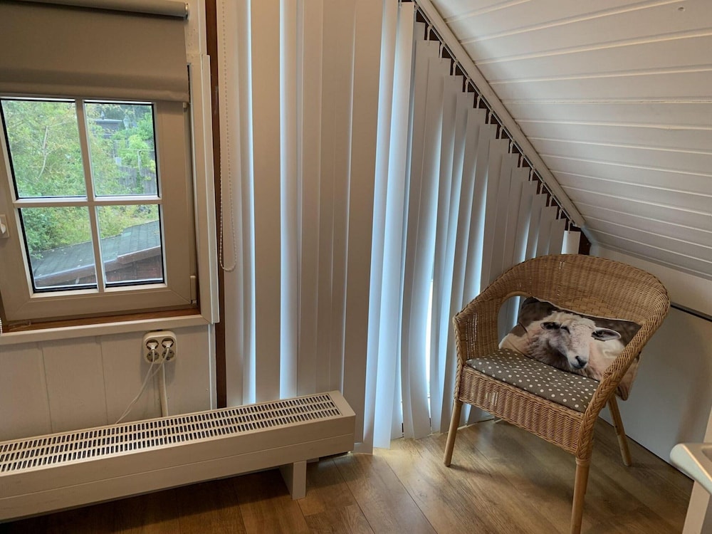 Attractive Holiday Home Near Beach