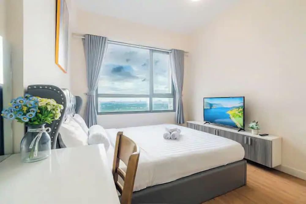 Masteri Luxury City Apartment
