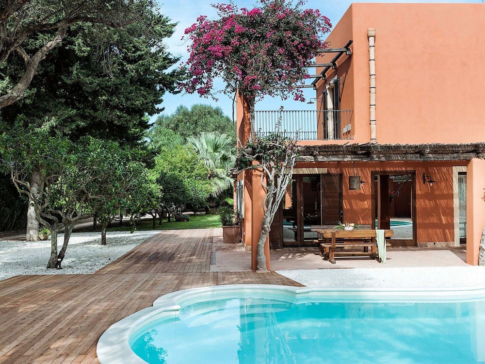 Belvilla by OYO Villa Arangea Dieci photo 3
