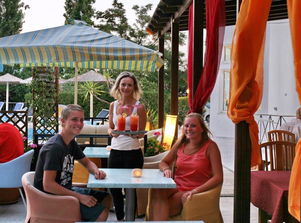 Aegeon Hotel photo 4