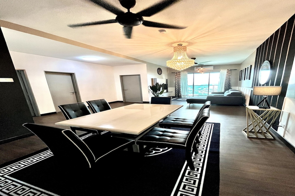 Vista Bangi Serviced Apartments by The River
