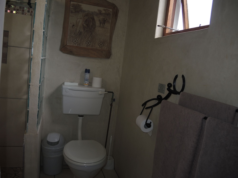 T'Niqua Stable Inn