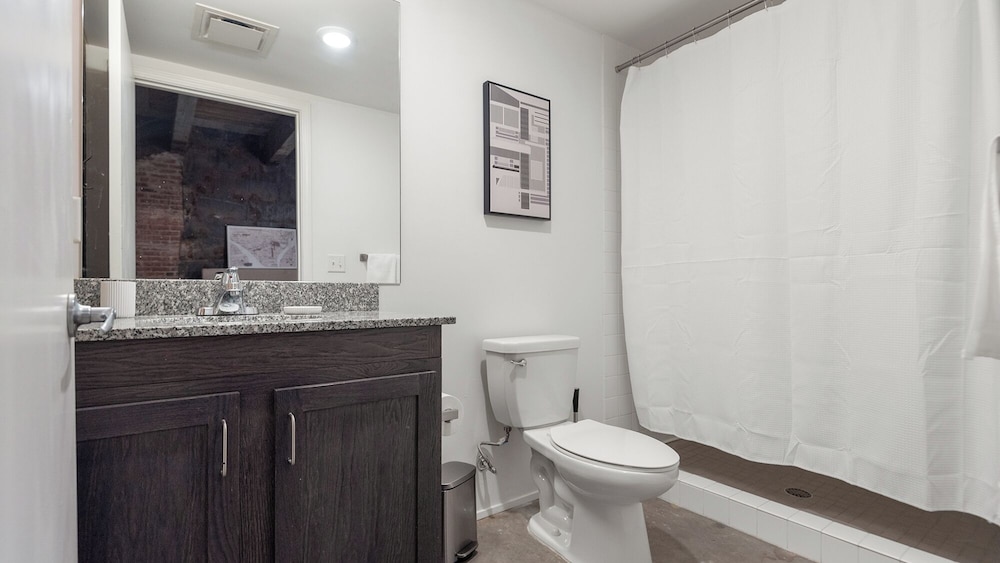  Landing Furnished Apartments Downtown Memphis