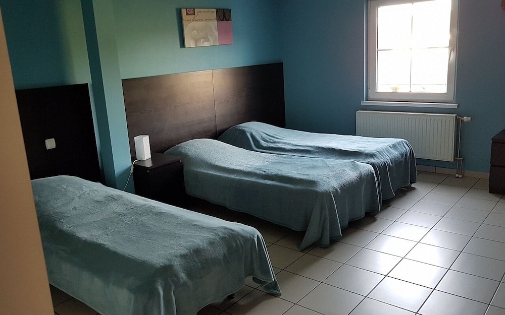 Photo 12