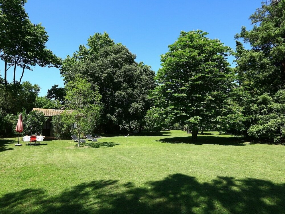 Domaine de Rhodes - Locations de Vacances / Vacation Rentals