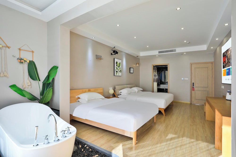 Yinshu Lunas Vila Courtyard Garden Resort Hotel (Shanghai International Tourism Resort Branch)