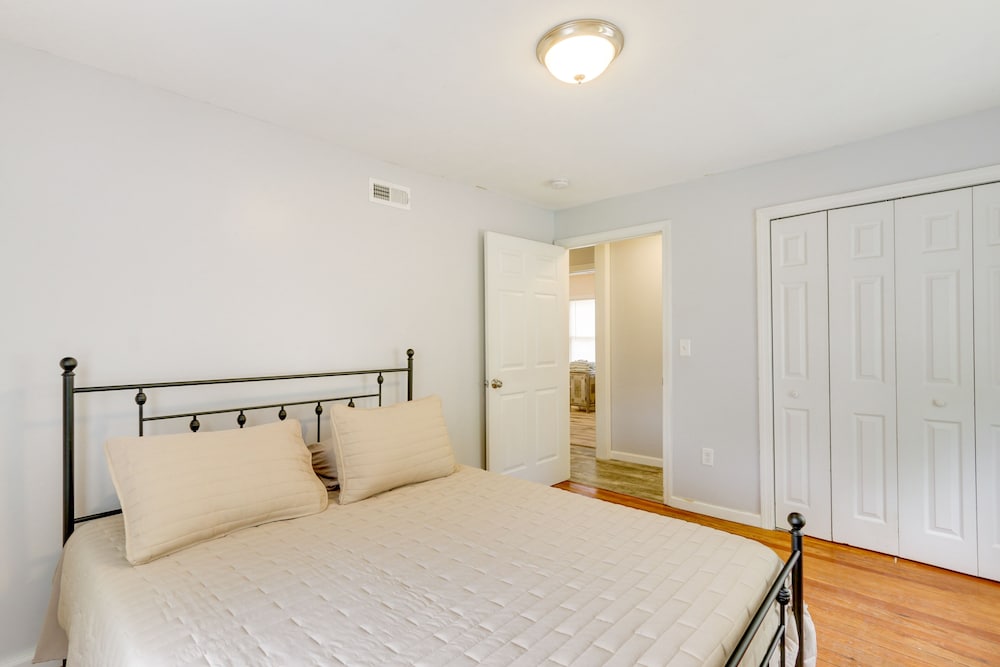 Pet-friendly Connecticut Retreat Near Golfing! - Property Image 24