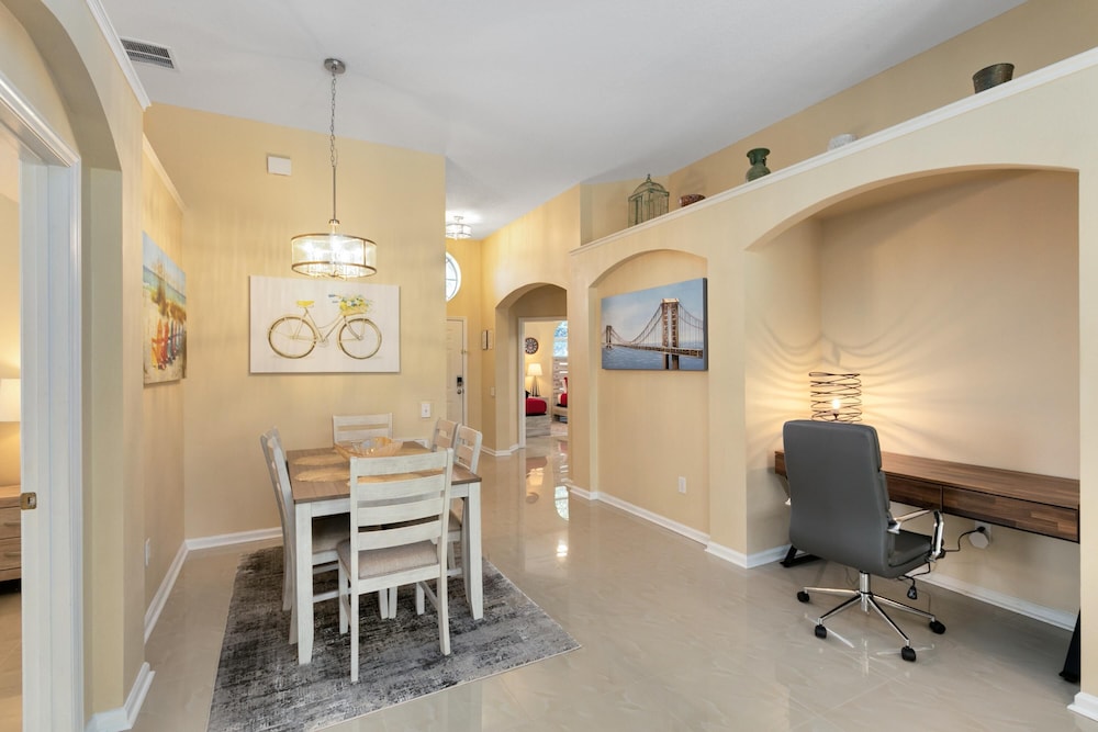 Amazing Disney Dream Getaway in Windsor Palms