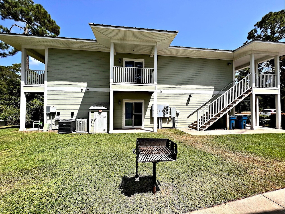 Laguna Breeze