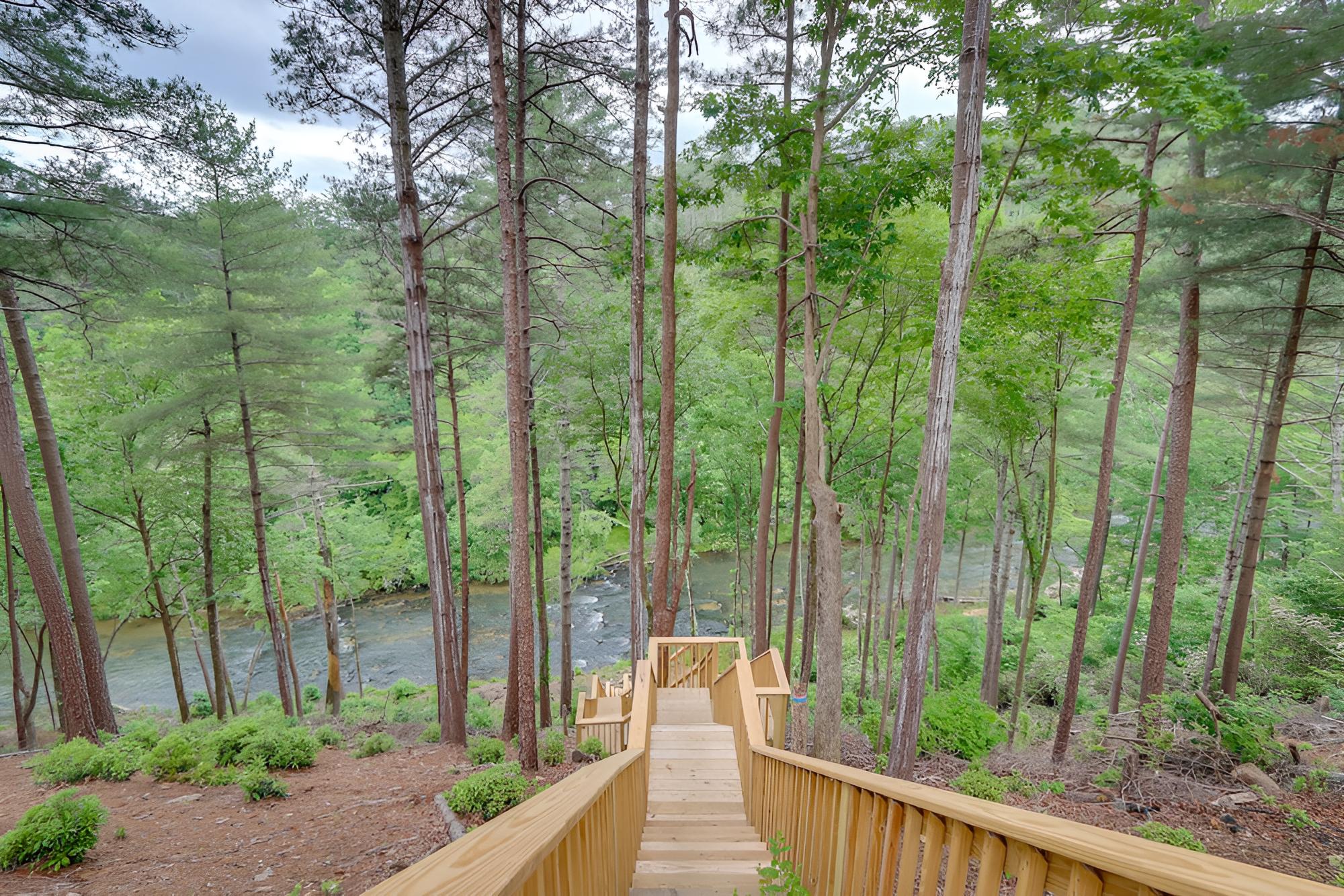 Bright Ellijay Cabin w/ Decks & Hot Tub! view 3