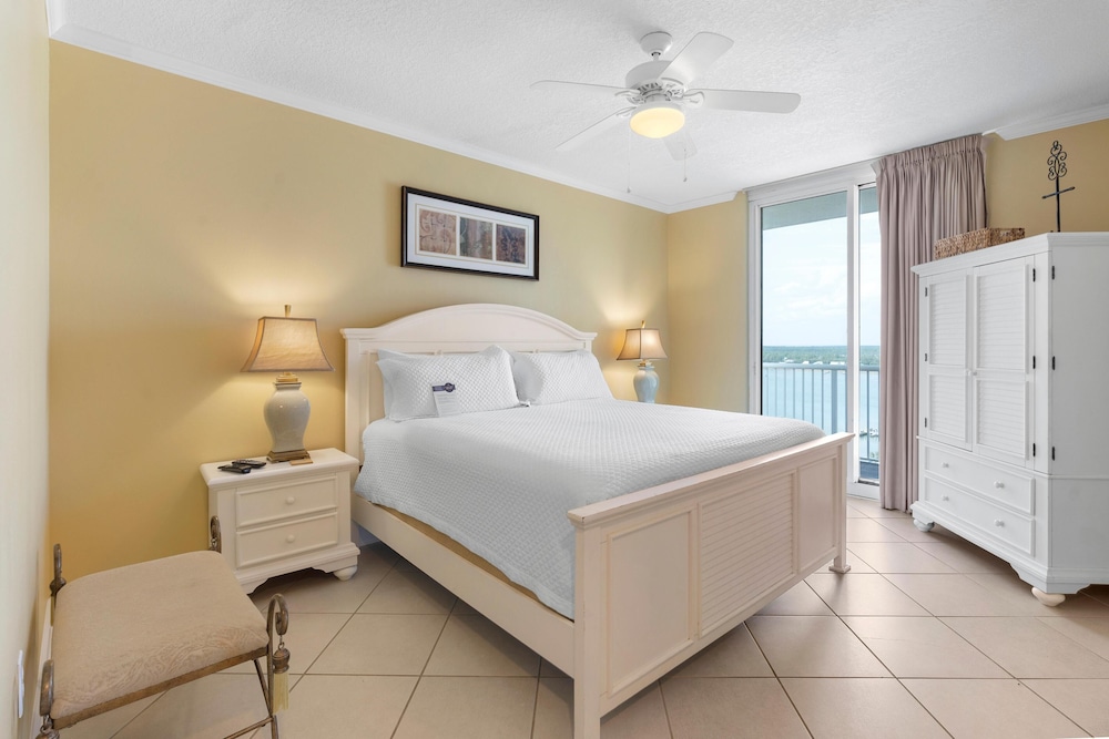 Sanibel 1201
