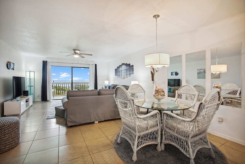 Breezy Beachfront Bliss at Historic St Augustine