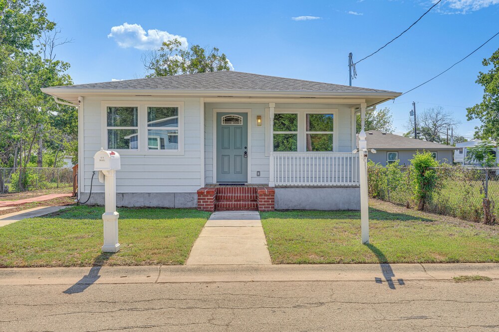 Modern Seguin Home: Steps to Trails & Park West!, photo 21