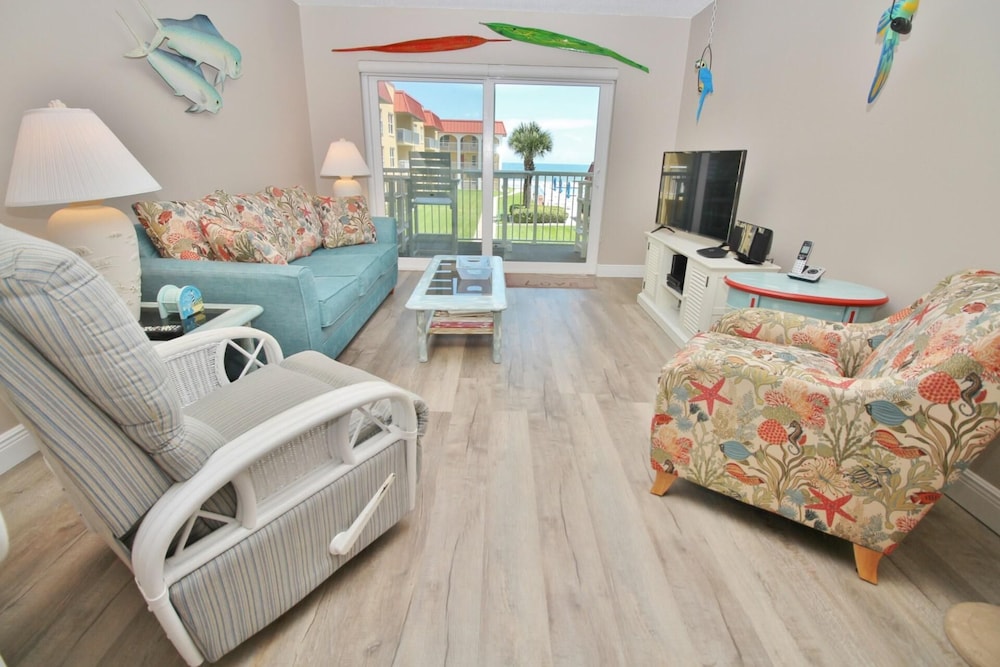 Point East 213