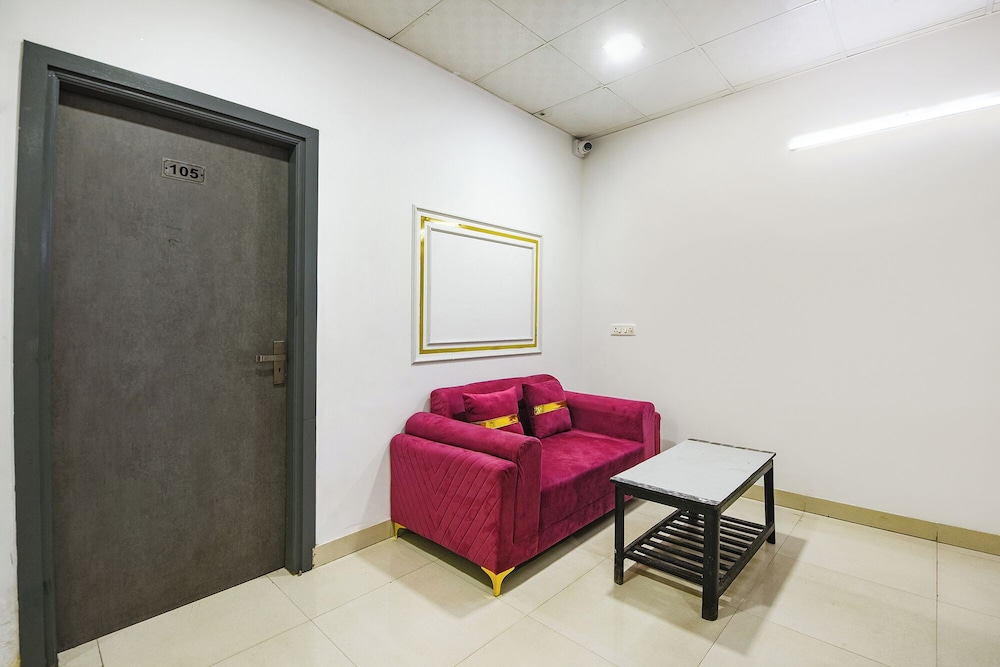 Fabhotel Tulip Sarover Sector 18