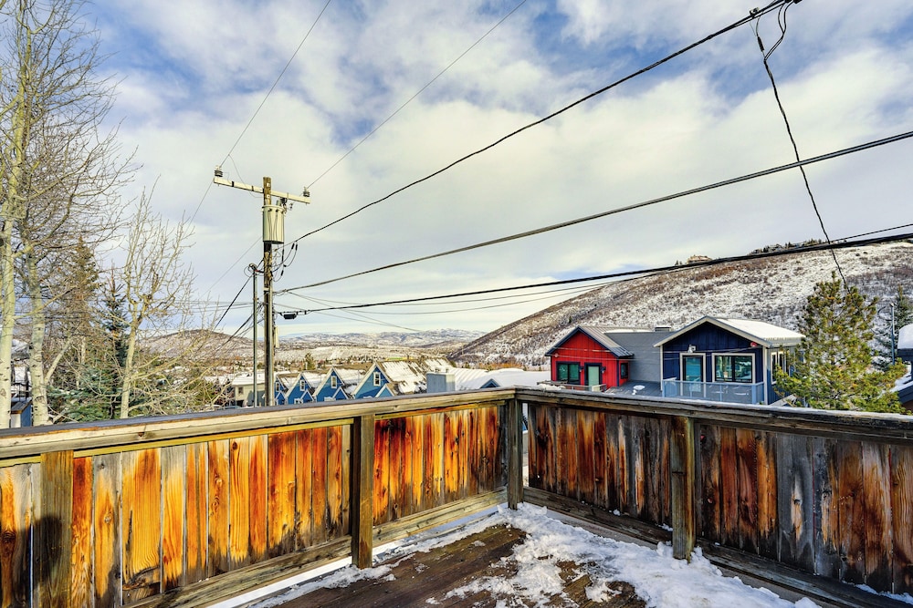 Half-mi to Park City Mountain: Cabin w/ Hot Tub!