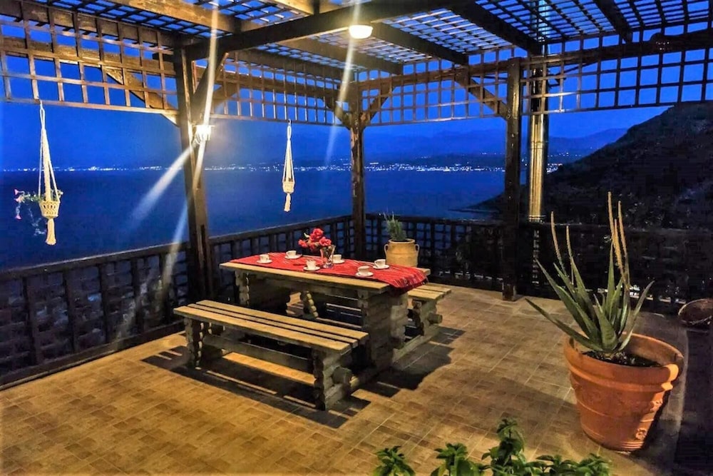 Villa Akrolithos With Private Pool view 3