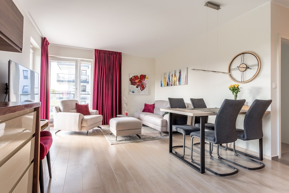 Betty by Q4Apartments view 4