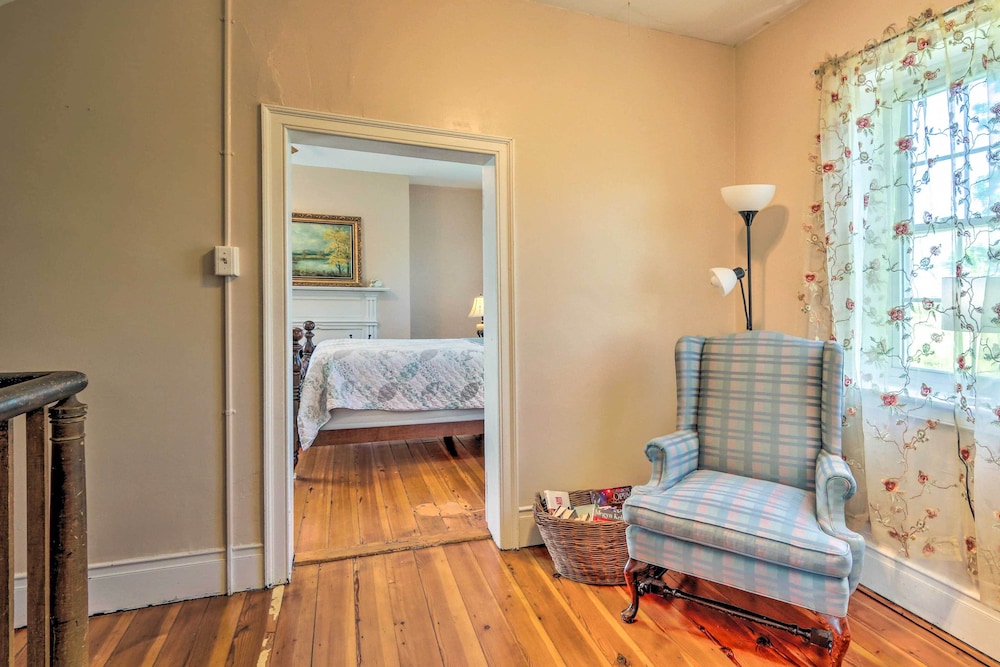 Historic 'hammond House' w/ Wine Country View! view 2