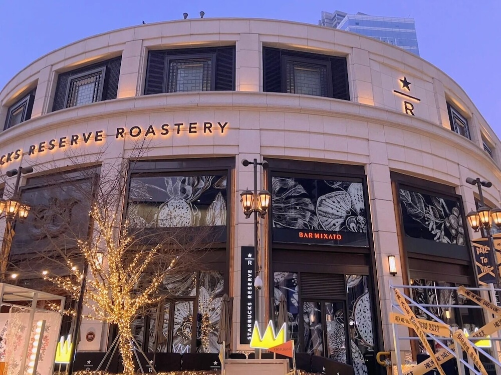 Tyms 3BR 2BA Apt West NanjingRD Line2 14
