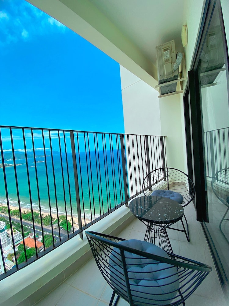 Gold Coast Luxury Apartment Nha Trang