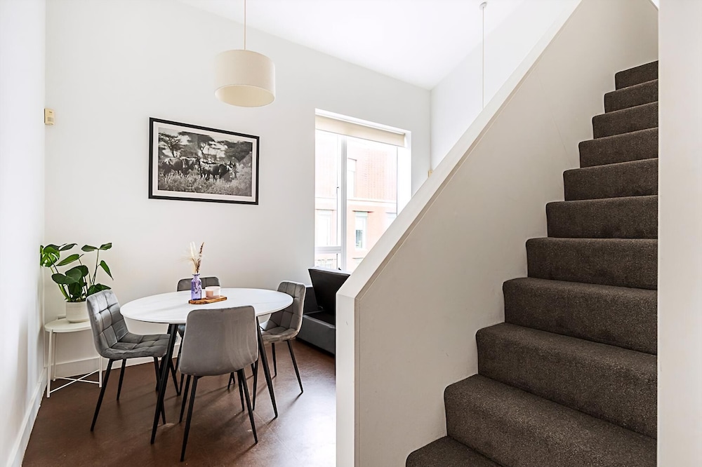 Cosy Camden Retreat Near Markets & Tube