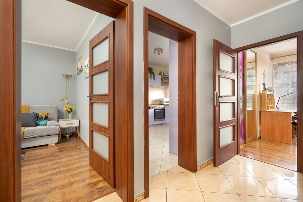 Wojskowa Apartment by Renters view 5