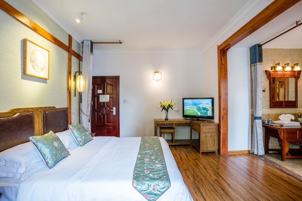Yangshuo Riverview Hotel